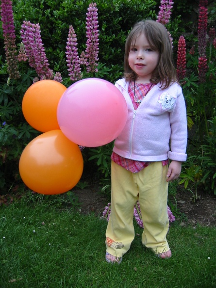 Megan_Balloon3.jpg