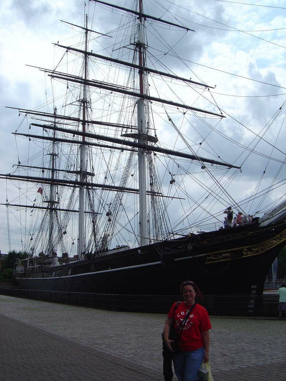 Lass at the Cutty Sark
