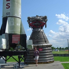 67 Lass with a smaller rocket